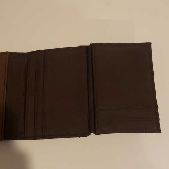 Wallet - Picture 3 of 5